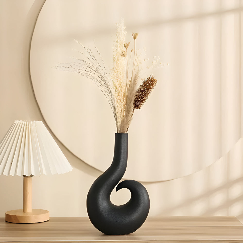 Abstract Sculptural Vase – Modern Minimalist Geometric Centerpiece,