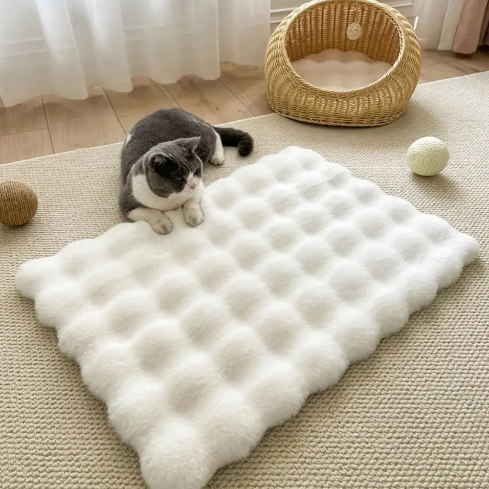 Plush Faux Fur Pet Mat – Non-Slip Microfiber Dog & Cat Bed, Machine Washable